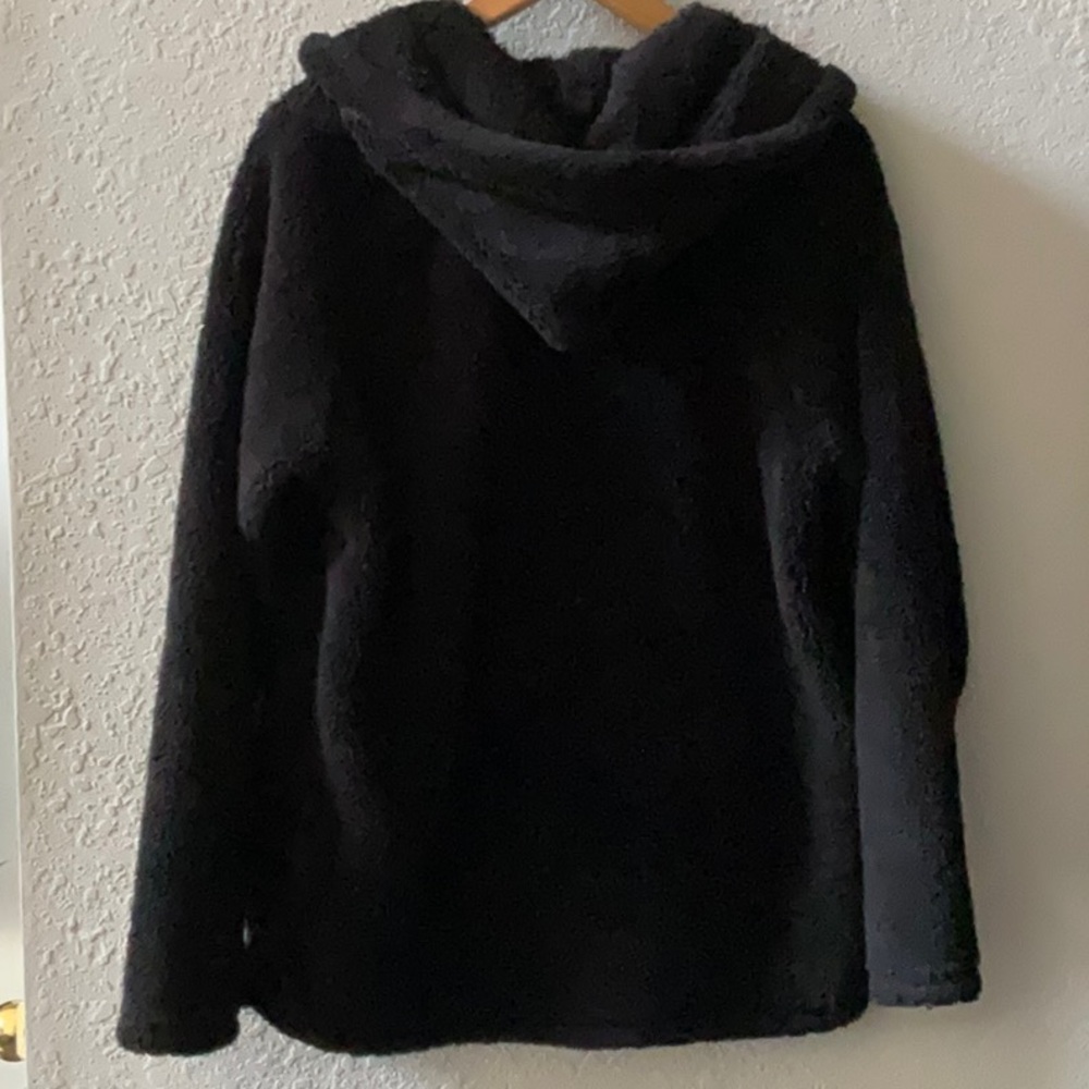 Victoria’s Secret PINK Black Varsity Sherpa Half Zip - Picture 3 of 5